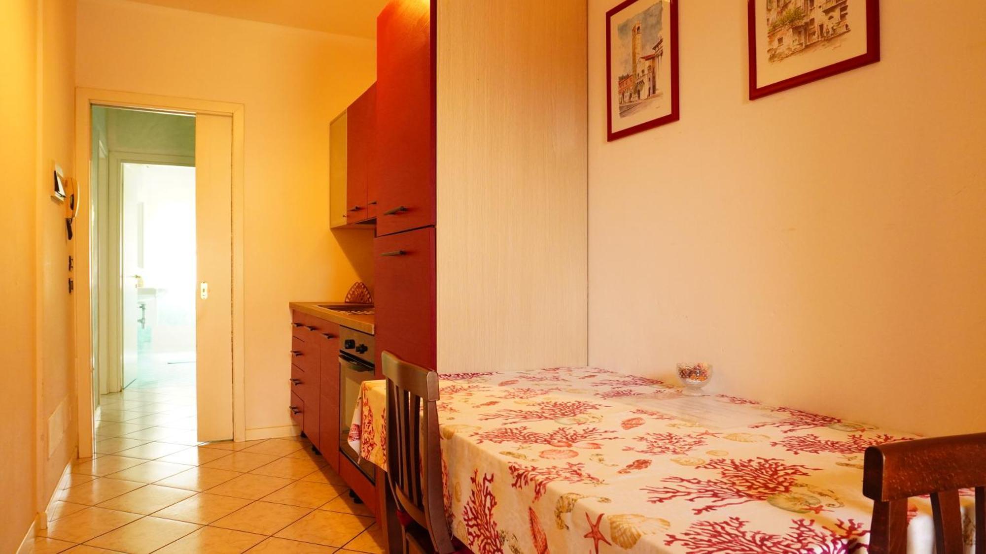 דסנזאנו דל גארדה Appartamenti Villa Lina מראה חיצוני תמונה