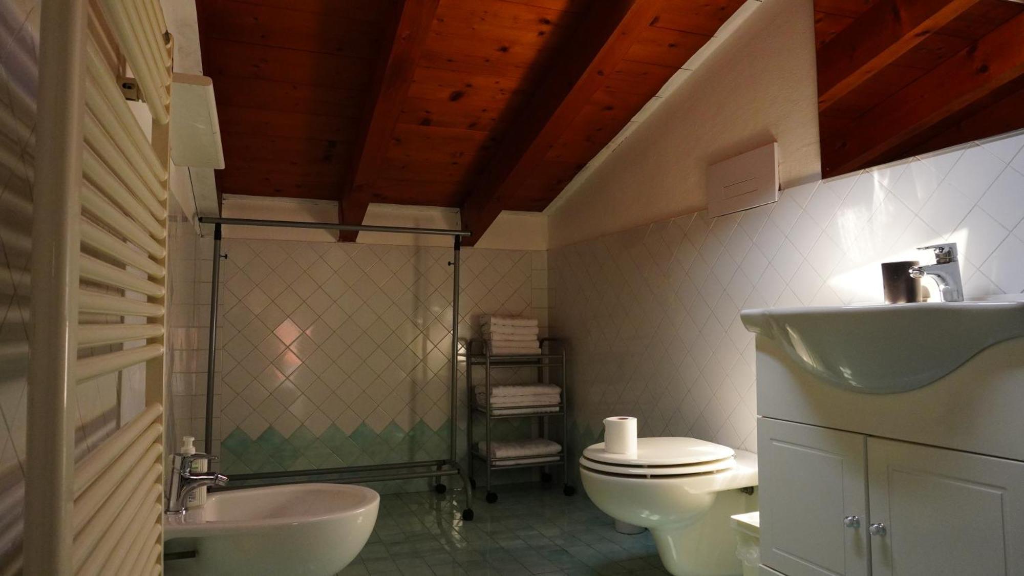 דסנזאנו דל גארדה Appartamenti Villa Lina מראה חיצוני תמונה